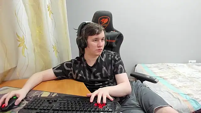 iliaskrislove 即時 XXX 聊天