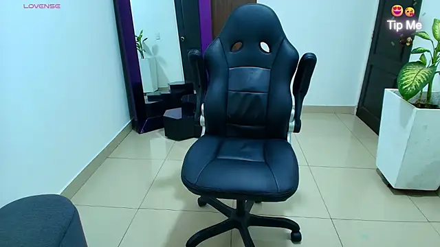 sebastian_oconnor77 即時 XXX 聊天