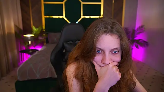 Chat +18 de CuteeFoxy ao vivo