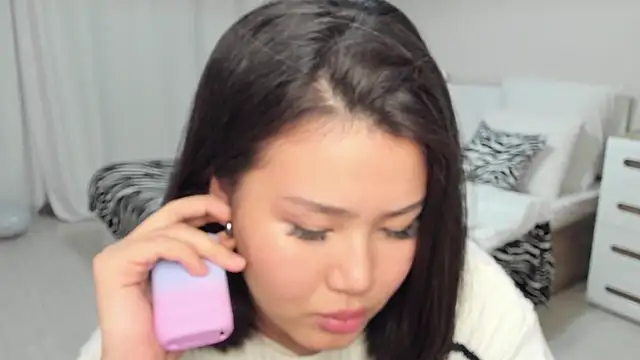 Brunette_Charmn Live XXX chat