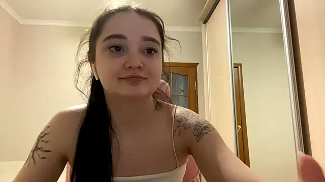 TrulaPhay's Live XXX Chat