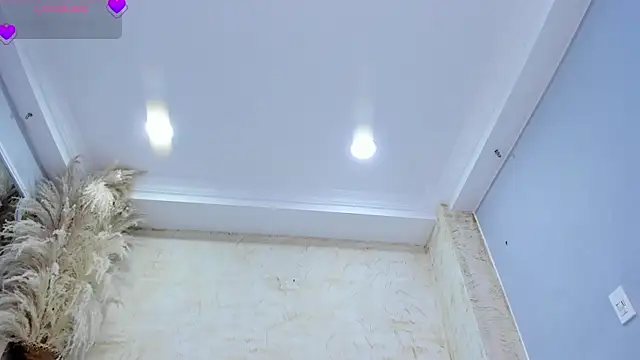 AudreyHayworth: διαδικτυακό σόου στην κάμερα