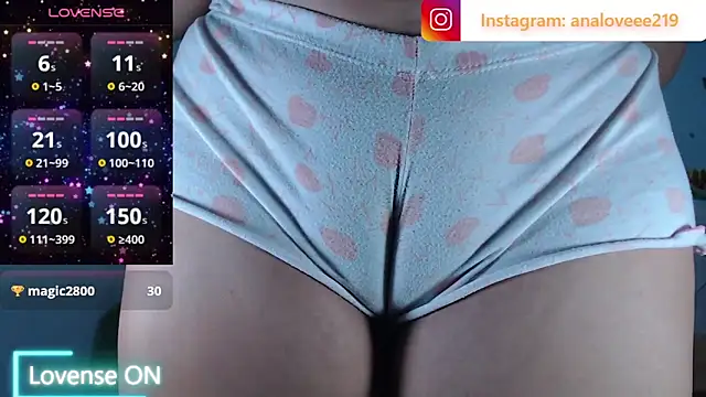 ana_studioのライブXXXチャット