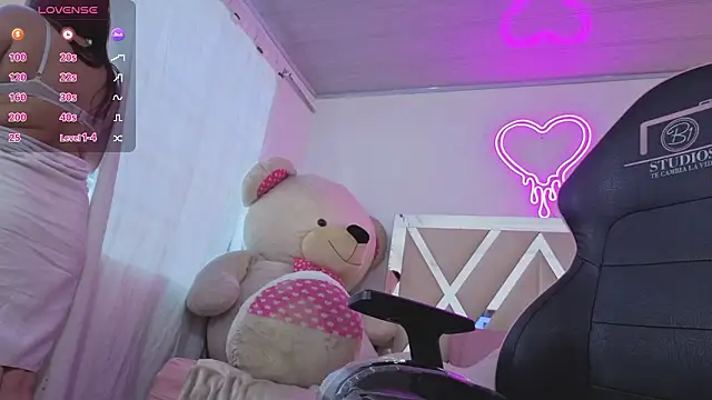 SABRIINA_TAY's Live XXX Chat