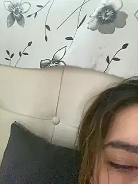 isadora437 Chat XXX live