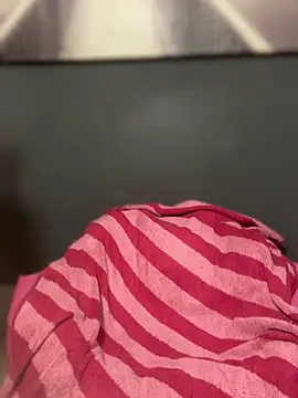 SEXaddictCANDY10: онлайн-секс-чат