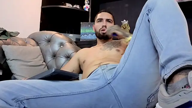 matteosantosのライブXXXチャット