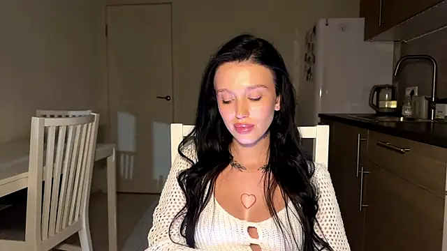 Pokazy przed kamerką – KaceyLogoleo