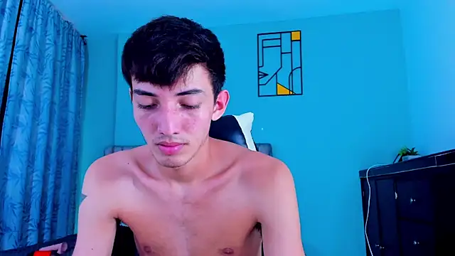 Maikol_Ortiz – Naživo XXX chat