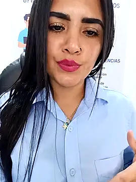 MAYE__13 Adlı Modelin Canlı XXX Sohbeti