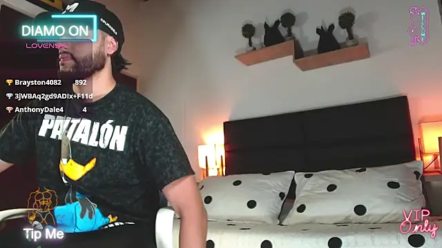 daniel_hunther Adlı Modelin Canlı XXX Sohbeti