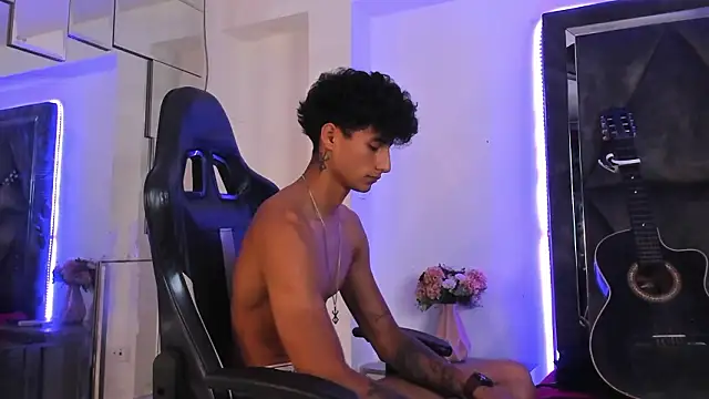 MaxiimoRomano_ webcam show