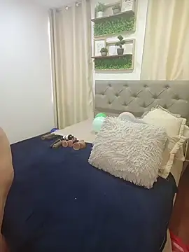 Chat +18 de sasi_luna ao vivo