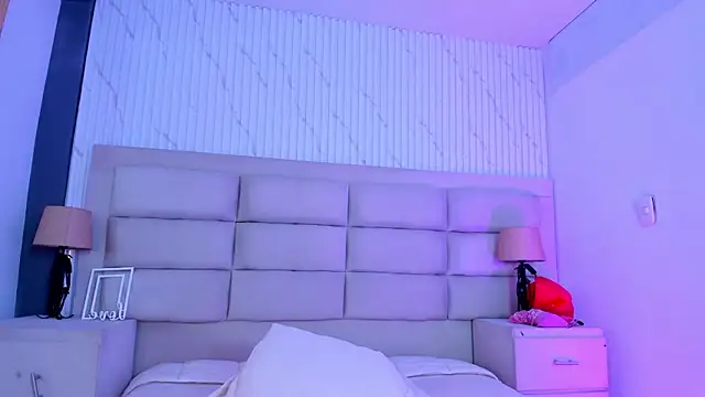 CarolineFyren Live XXX chat