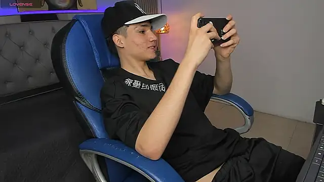 Show modela SamBlack_ na web-kameri