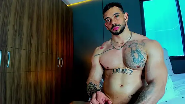 massimo_visconti's Live XXX Chat