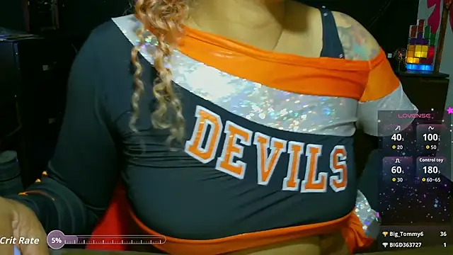 Cata_Blue__'s Live XXX Chat