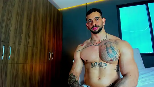 massimo_visconti webcam show