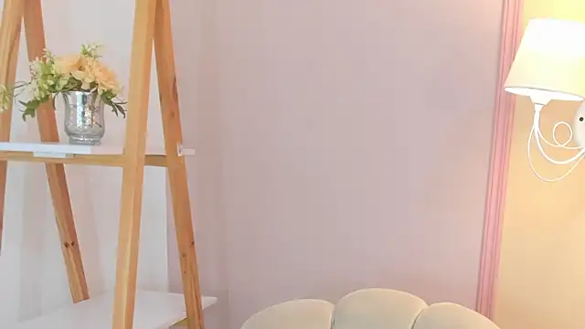 _zharaa – Naživo XXX chat