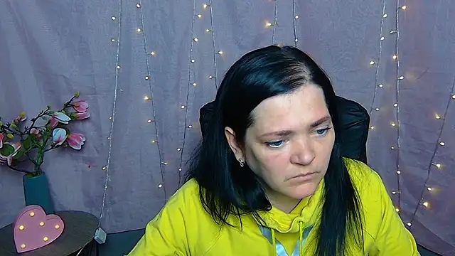 Sembang XXX Secara Langsung LauraFinn