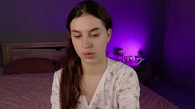 Chat +18 de _HotBella_ ao vivo