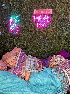 RenaThickAss' Webcam Show