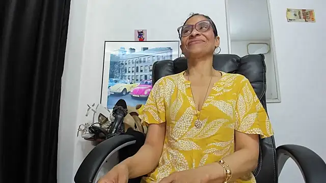 Aries_Mature 网络视讯表演