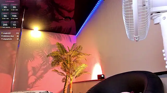 AlbaLimory 现场XXX聊天