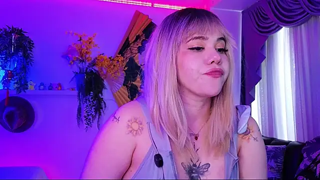 XXX chat uživo modela albaismynameX