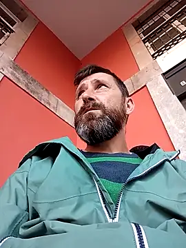 BZH45 Adlı Modelin Canlı XXX Sohbeti