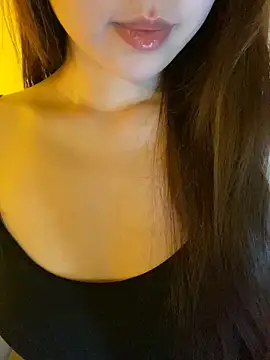 Uyennii02 Live XXX Chat