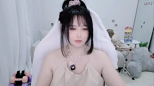 Evangelin-e's Webcam Show