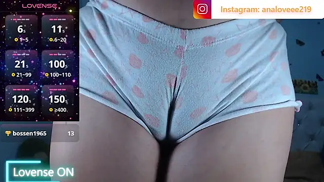 ana_studio Adlı Modelin Canlı XXX Sohbeti