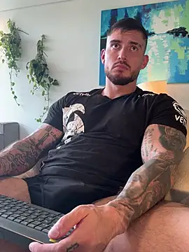 Pertunjukan Kamera Web DimitriSullivan_