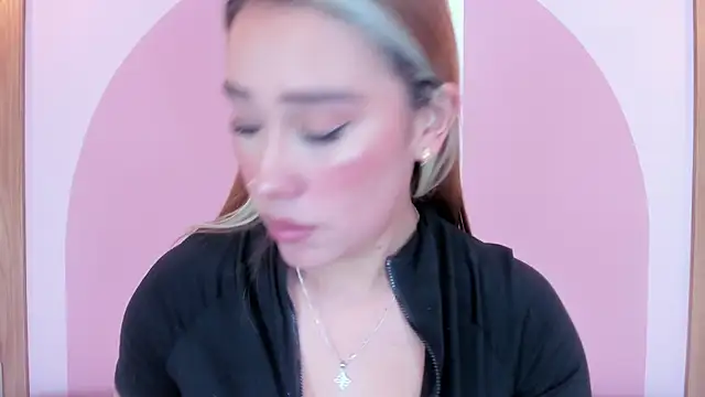 Lannajansen Adlı Modelin Canlı XXX Sohbeti