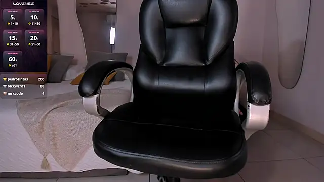 BellaThompsonX – Live XXX-chat