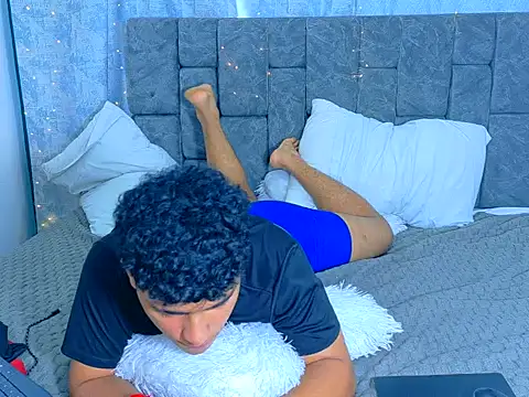 Brandon_Wesly Adlı Modelin Canlı XXX Sohbeti