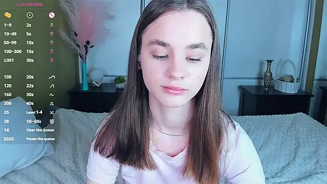 JinnyMcie Chat XXX live