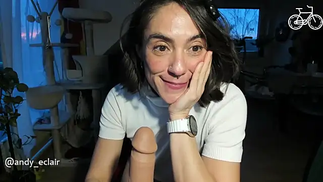 tinny_williams' Live XXX Chat