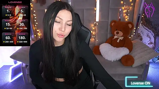 EliseVelour élő XXX-chatje