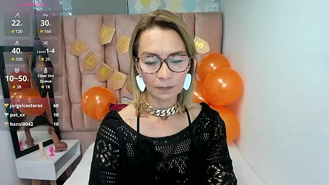 แชท XXX สดของ Issa_Milf__