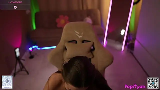 Chatroom XXX en direct de popityan1
