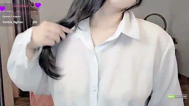 _Lynh_'s Live XXX Chat