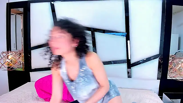 AriannaRussell_ Live XXX-chat