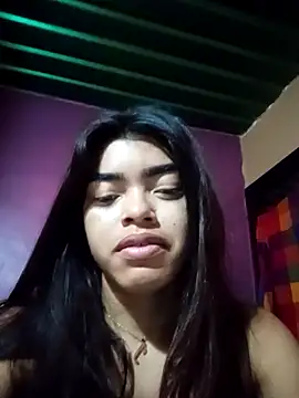 RocioardienteのライブXXXチャット