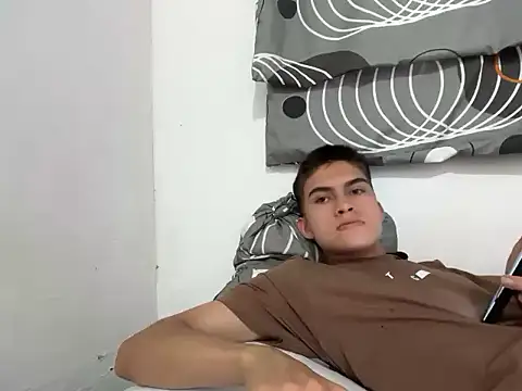 moneylove19 Show in webcam