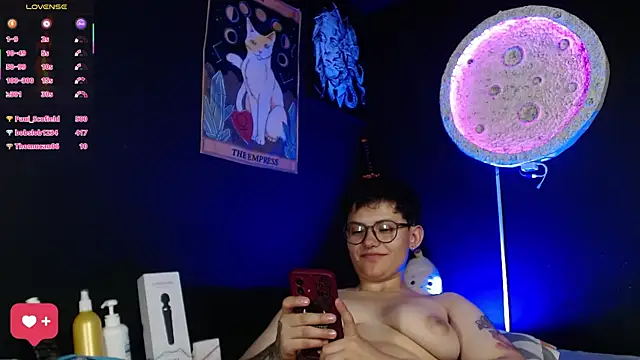 girl_intense444's Live XXX Chat