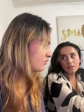 Antonella_Julieta Live XXX-Chat