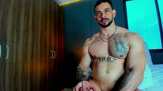 massimo_visconti – Naživo XXX chat
