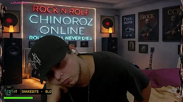 Онлайн чат XXX chino_roz